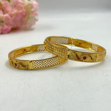  GOLDEN BANGLES