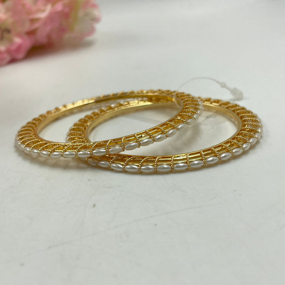 GOLDEN BANGLES