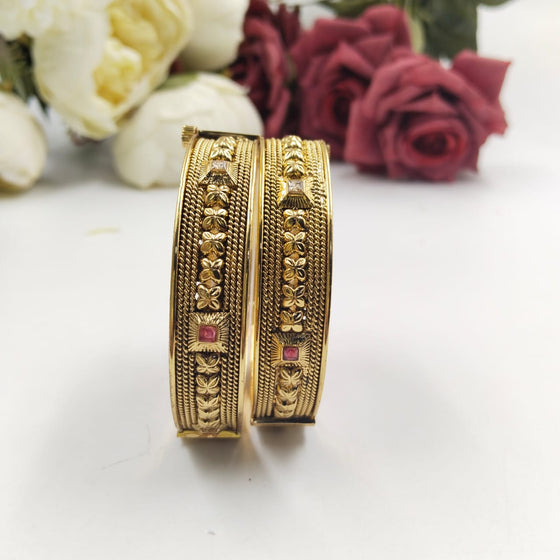 GOLDEN BANGLES