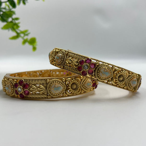 GOLDEN BANGLES