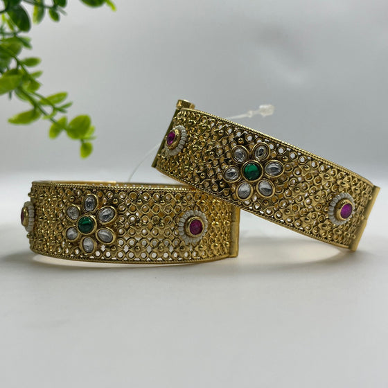 KUNDAN BANGLES