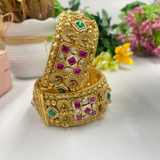 KUNDAN BANGLES