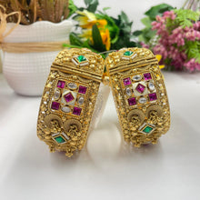  KUNDAN BANGLES