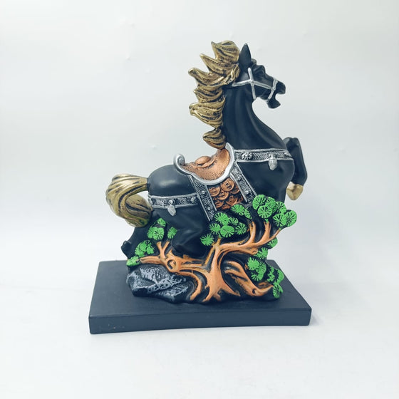 HORSE SHOW PIECE