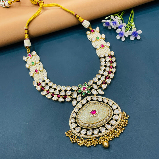 KUNDAN SET