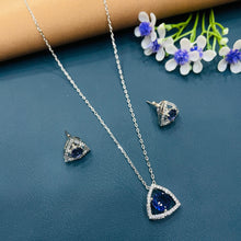  SILVER DIMOND NECKLACES