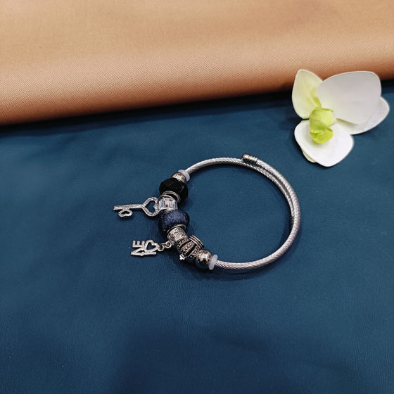 PANDORA BRACELET