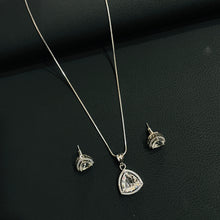  SILVER DIMOND NECKLACES