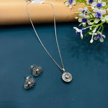  SILVER DIMOND NECKLACES