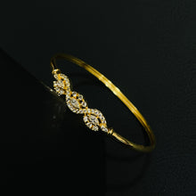  GOLDEN BRACELET