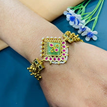  KUNDAN BRACELET