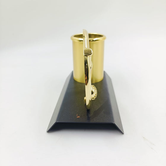 PEN STAND SHOW PIECE