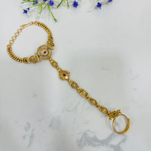  GOLDEN HAND CHAIN