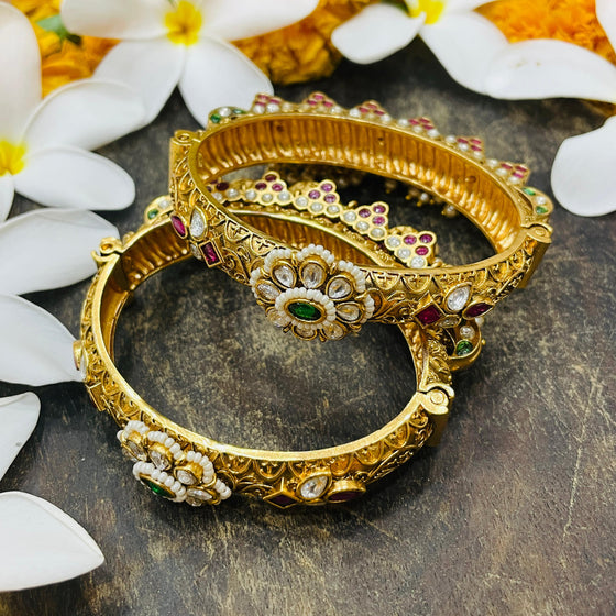 KUNDAN BANGLES