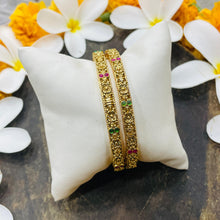  GOLDEN BANGLES