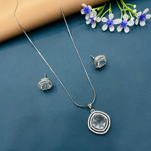  SILVER DIMOND NECKLACES