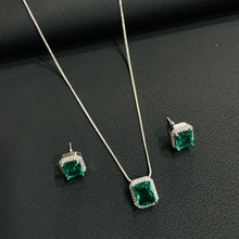  SILVER DIMOND NECKLACES