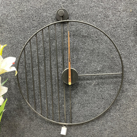 WALL CLOCK