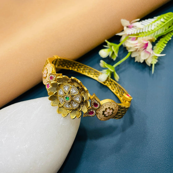 KUNDAN BRACELET