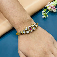  KUNDAN BRACELET