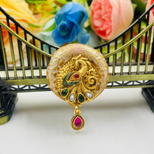  GOLDEN SADI PIN