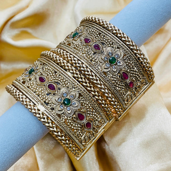 GOLDEN BANGLES