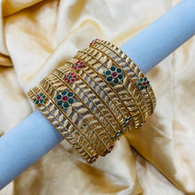  GOLDEN BANGLES