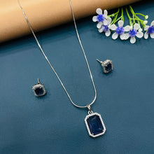  SILVER DIMOND NECKLACES