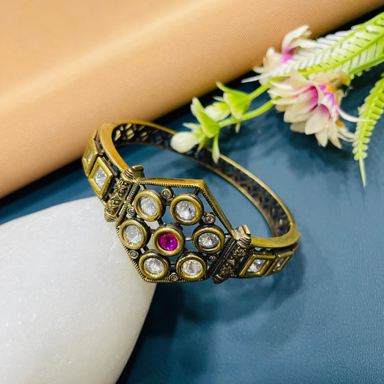 KUNDAN BRACELET