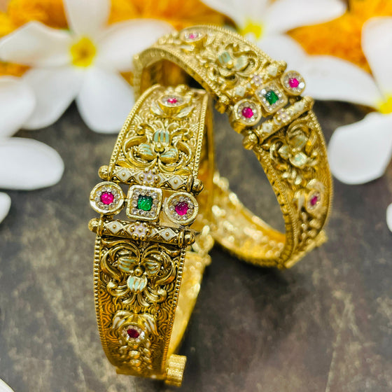 KUNDAN BANGLES