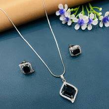  SILVER DIMOND NECKLACES