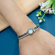  SILVER BRACELET