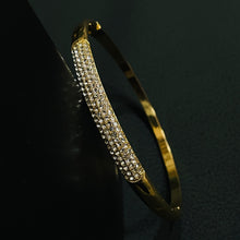  GOLDEN BRACELET