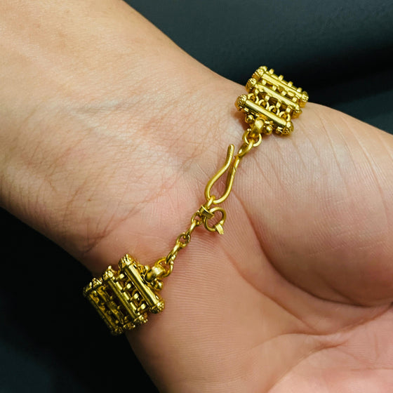 GOLDEN BRACELET