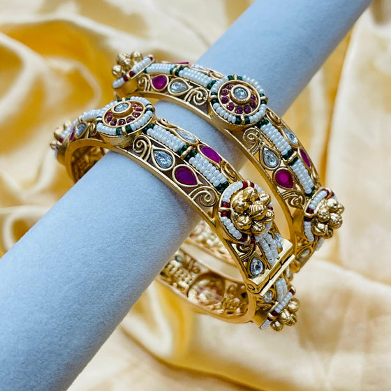 KUNDAN BANGLES