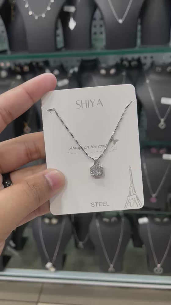 SILVER NECKLACES